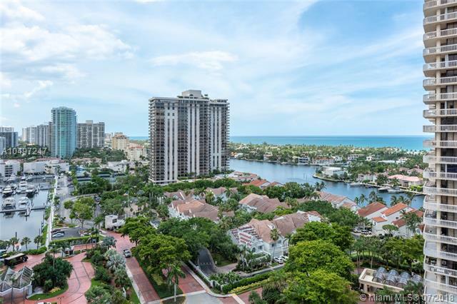 Property Photo: 19400 Turnberry Way 1621 FL 33180