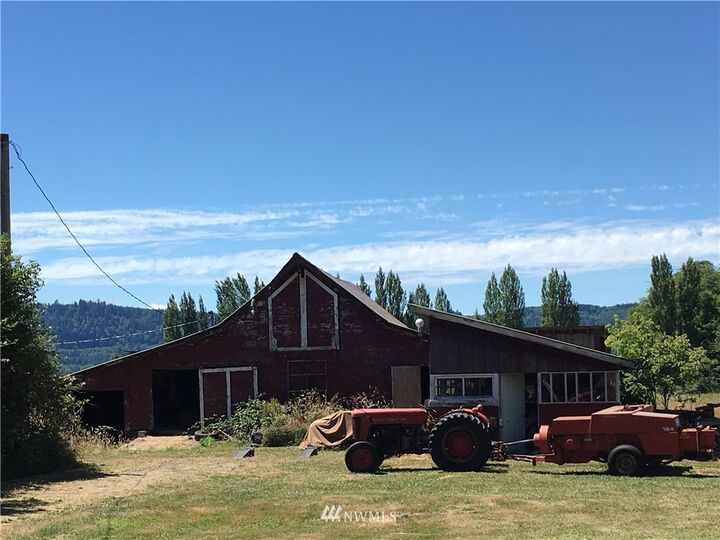 Property Photo:  500 SR 409  WA 98612 