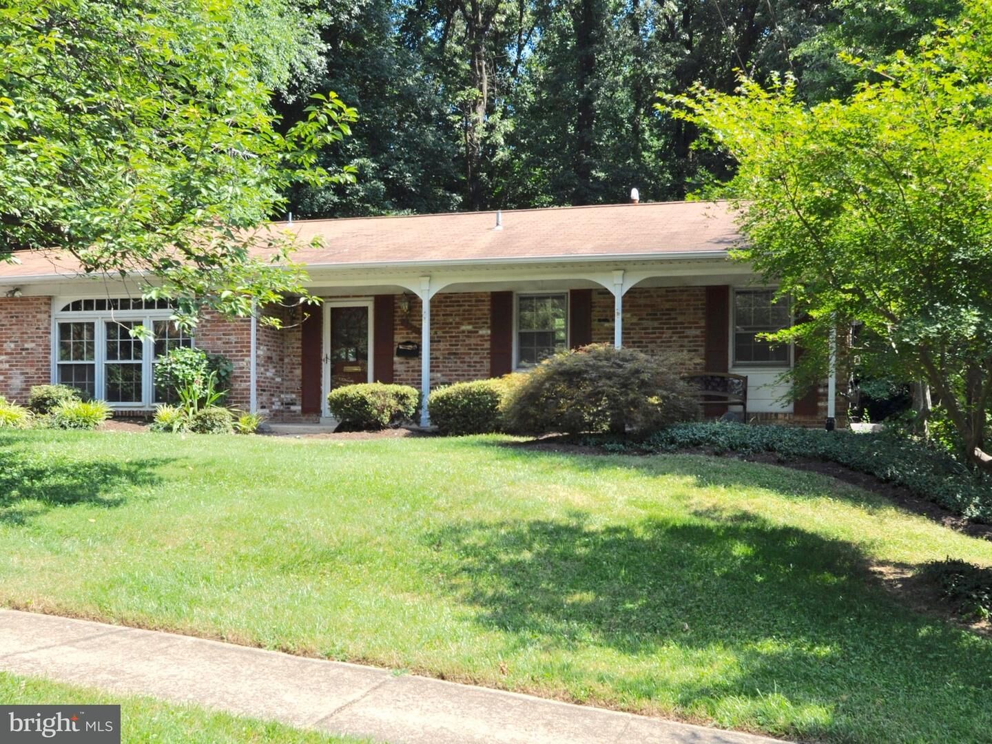 Property Photo:  6540 Renwood Lane  VA 22003 