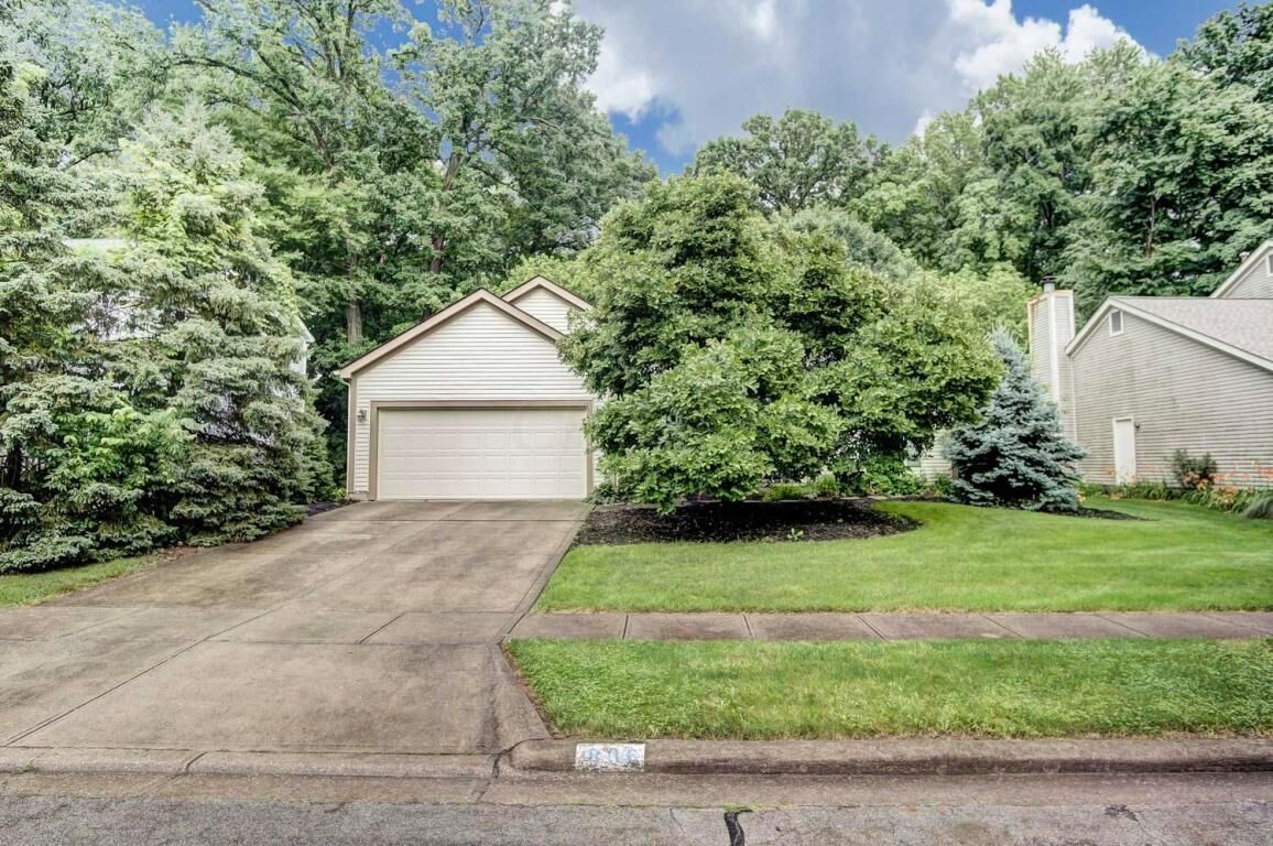 Property Photo:  806 Lindenhaven Road  OH 43230 