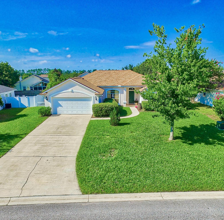 Property Photo: 2981 Golden Pond Boulevard FL 32073