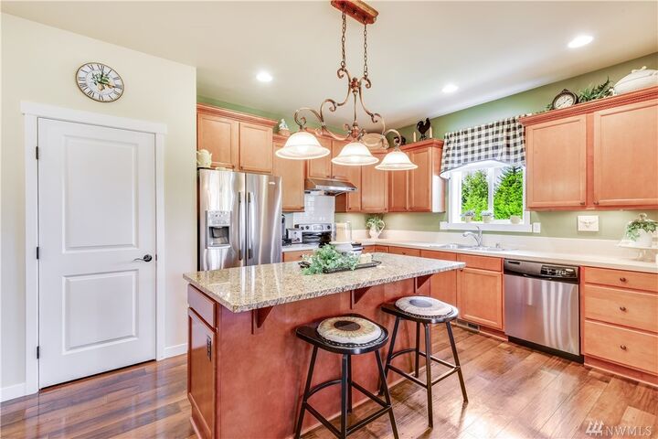 Property Photo: 23874 SE 284th Place WA 98038