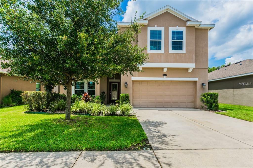 Property Photo: 3951 Pacente Loop FL 33543