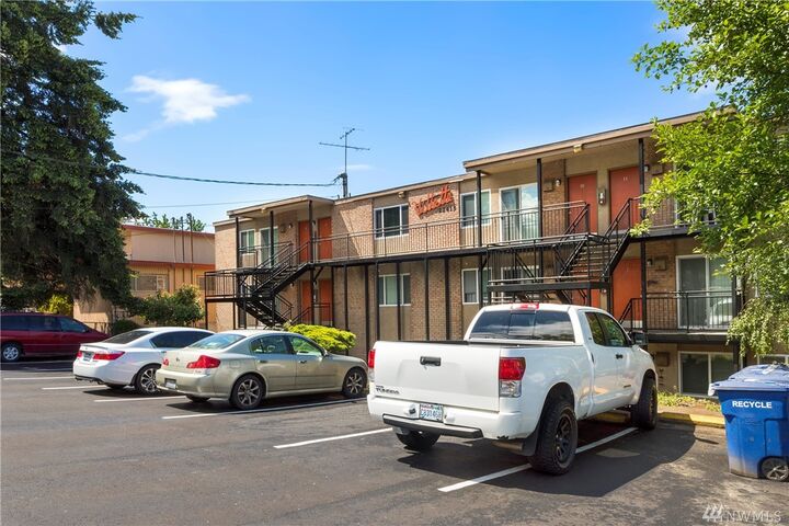 Property Photo: 22415 30th Ave S WA 98198