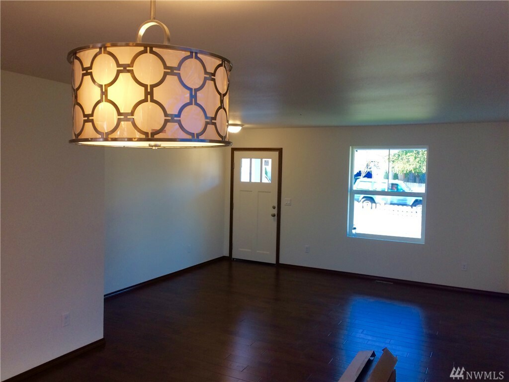 Property Photo: 2008 23rd Street WA 98201