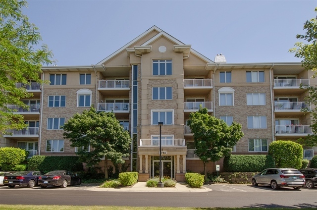 Property Photo: 1761 Pavilion Way 402 IL 60068