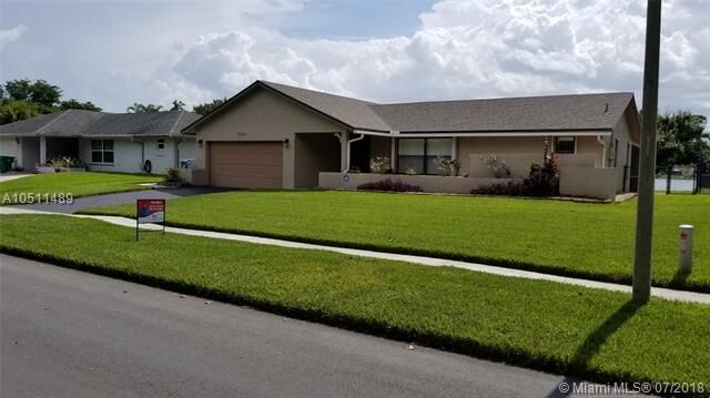 Property Photo:  5591 SW 82nd Ave  FL 33328 