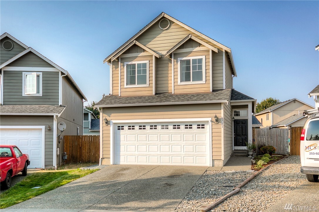 Property Photo: 6711 131st St E WA 98373