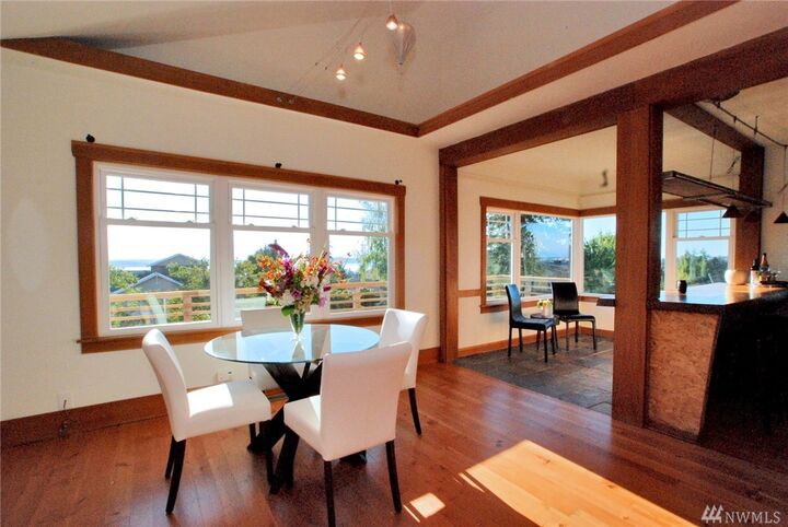 Property Photo: 6536 37th Ave SW WA 98126