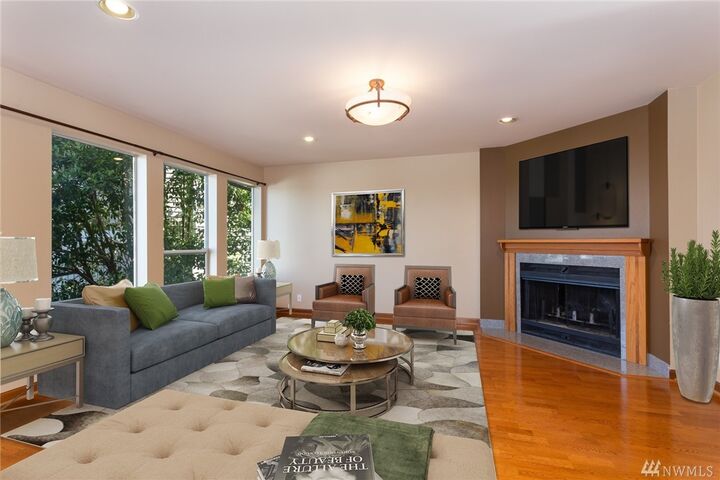 Property Photo:  5401 20th Ave S  WA 98108 