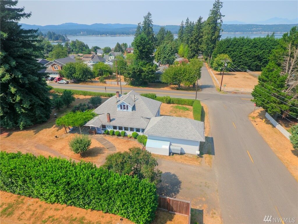 Property Photo: 381 NW Nichols Ave WA 98311