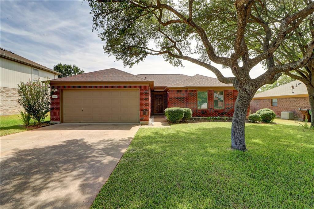 Property Photo:  3923 Eagles Nest Street  TX 78665 