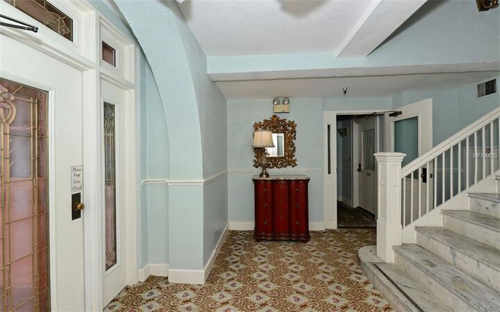 Property Photo: 1221 N Palm Avenue 306 FL 34236