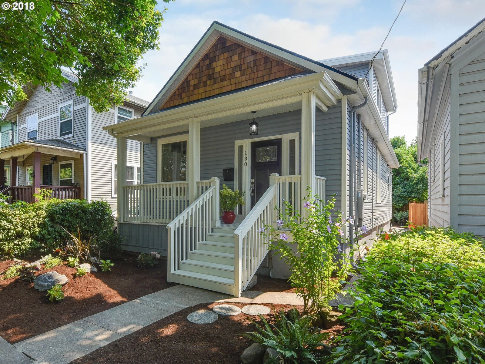 Property Photo: 130 NE Morris St OR 97212