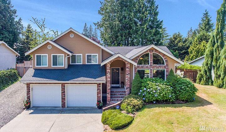 Property Photo:  18500 Woodbine Dr  WA 98223 