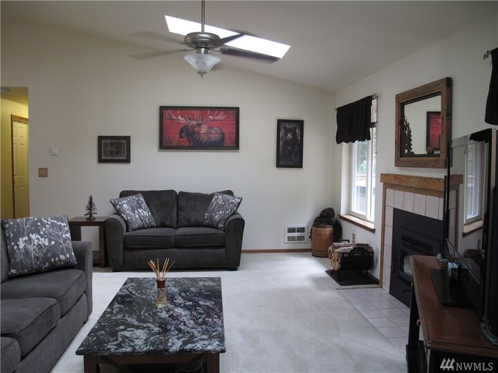 Property Photo: 1214 102nd Dr SE WA 98258