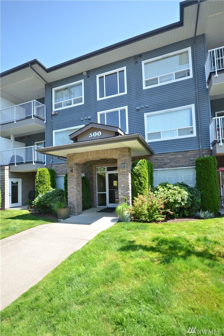 Property Photo:  500 Darby Dr 112  WA 98226 