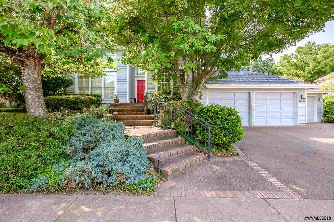 Property Photo: 4400 NW Honeysuckle Dr OR 97330