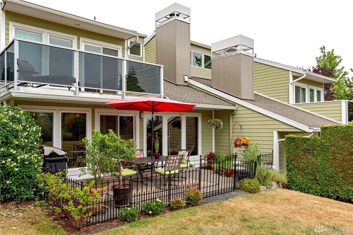 7072 156th Place NE 7072  Redmond WA 98052 photo