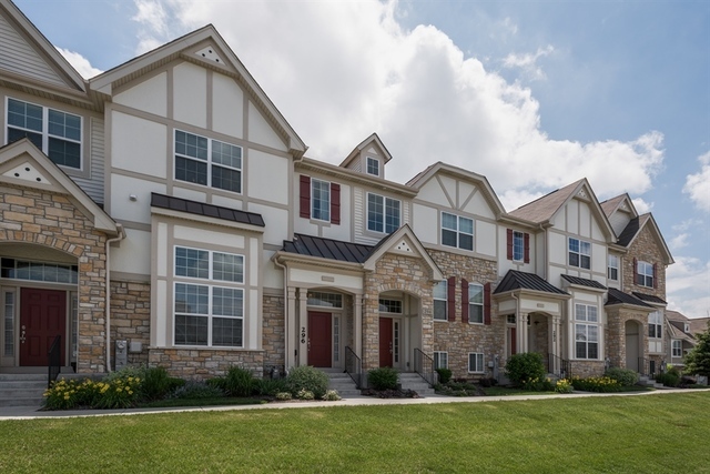 Property Photo: 296 Bennett Drive IL 60188