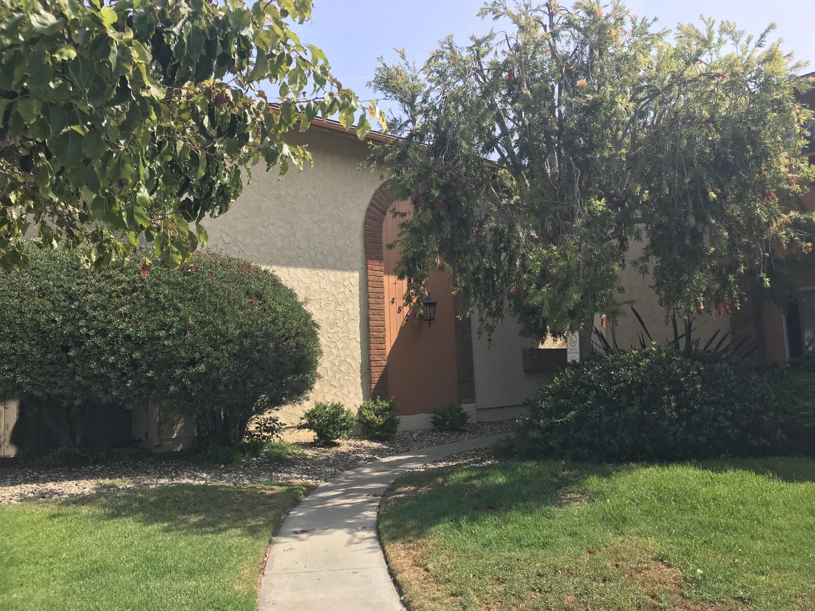 Property Photo:  452 Linfield Place K  CA 93117 