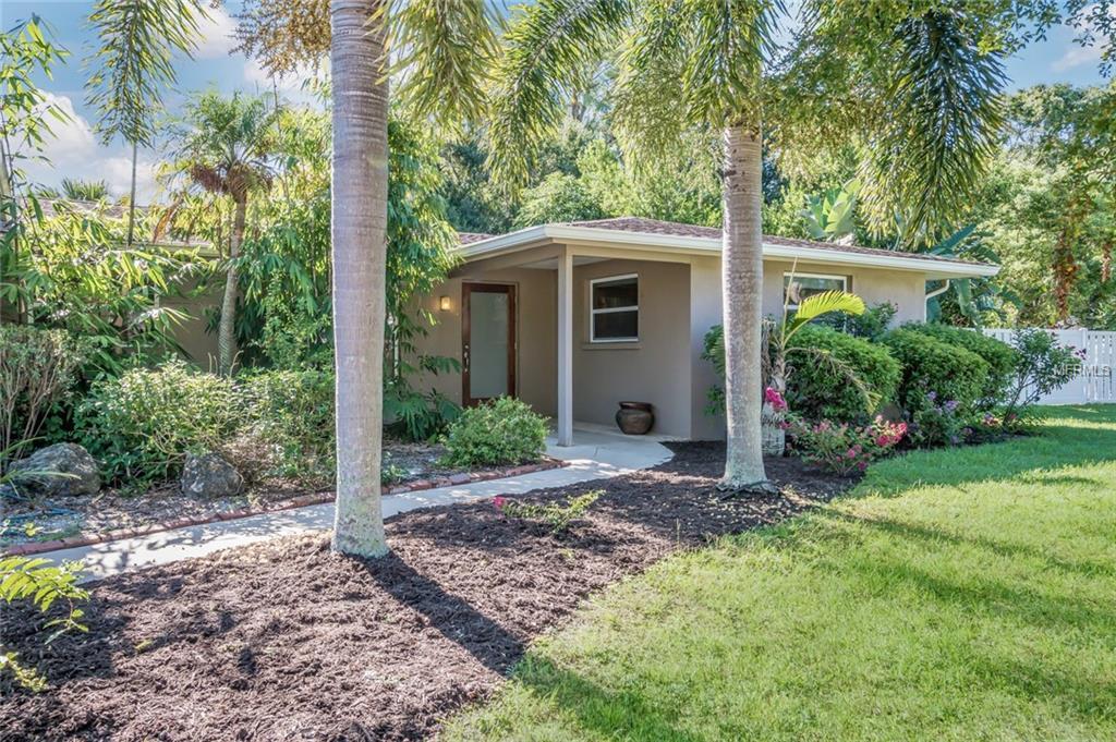 Property Photo:  2740 Wisteria Place  FL 34239 