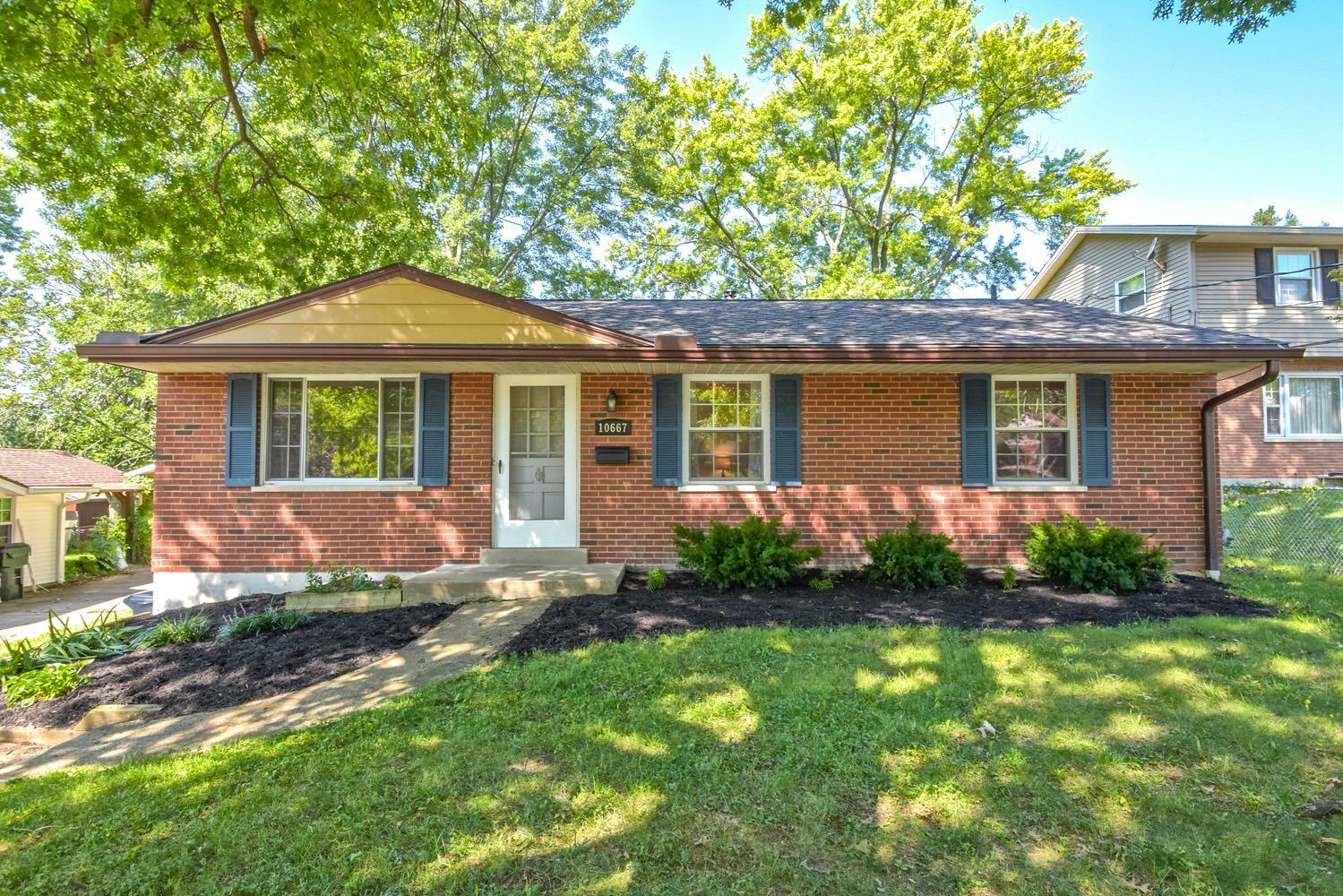Property Photo: 10667 Turfwood Court OH 45241