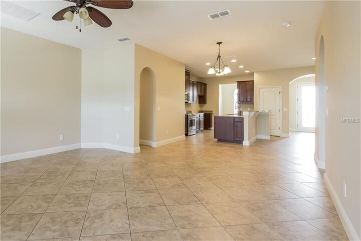 Property Photo:  512 Willet Avenue  FL 32703 