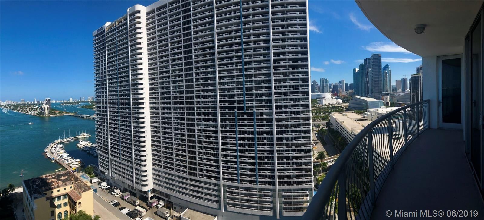 Property Photo:  1750 N Bayshore Dr 2302  FL 33132 