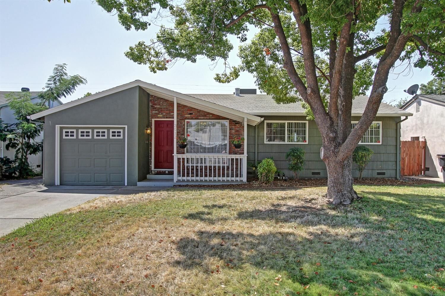 Property Photo: 2012 Bowling Green Drive CA 95825