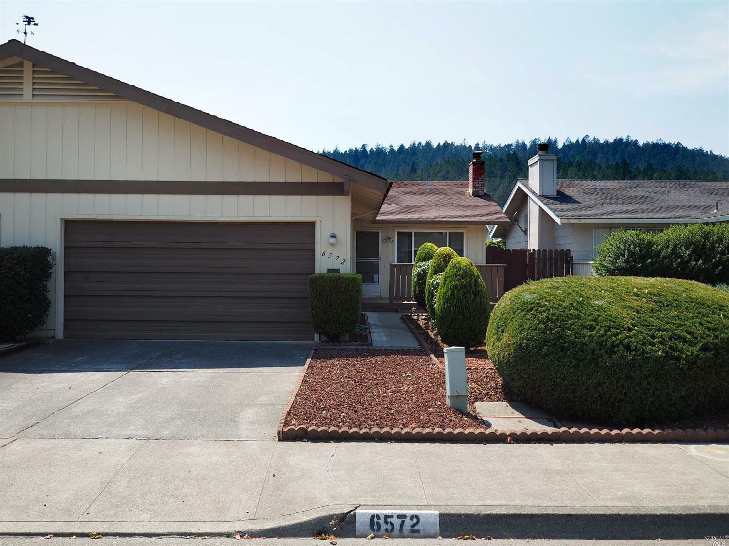 Property Photo: 6572 Meadowridge Drive CA 95409