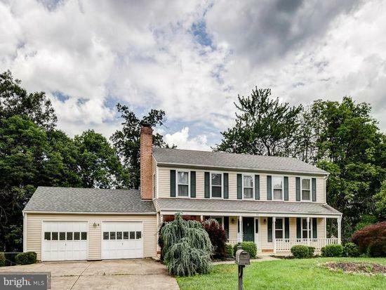 Property Photo: 11 Barnswallow Court VA 20164