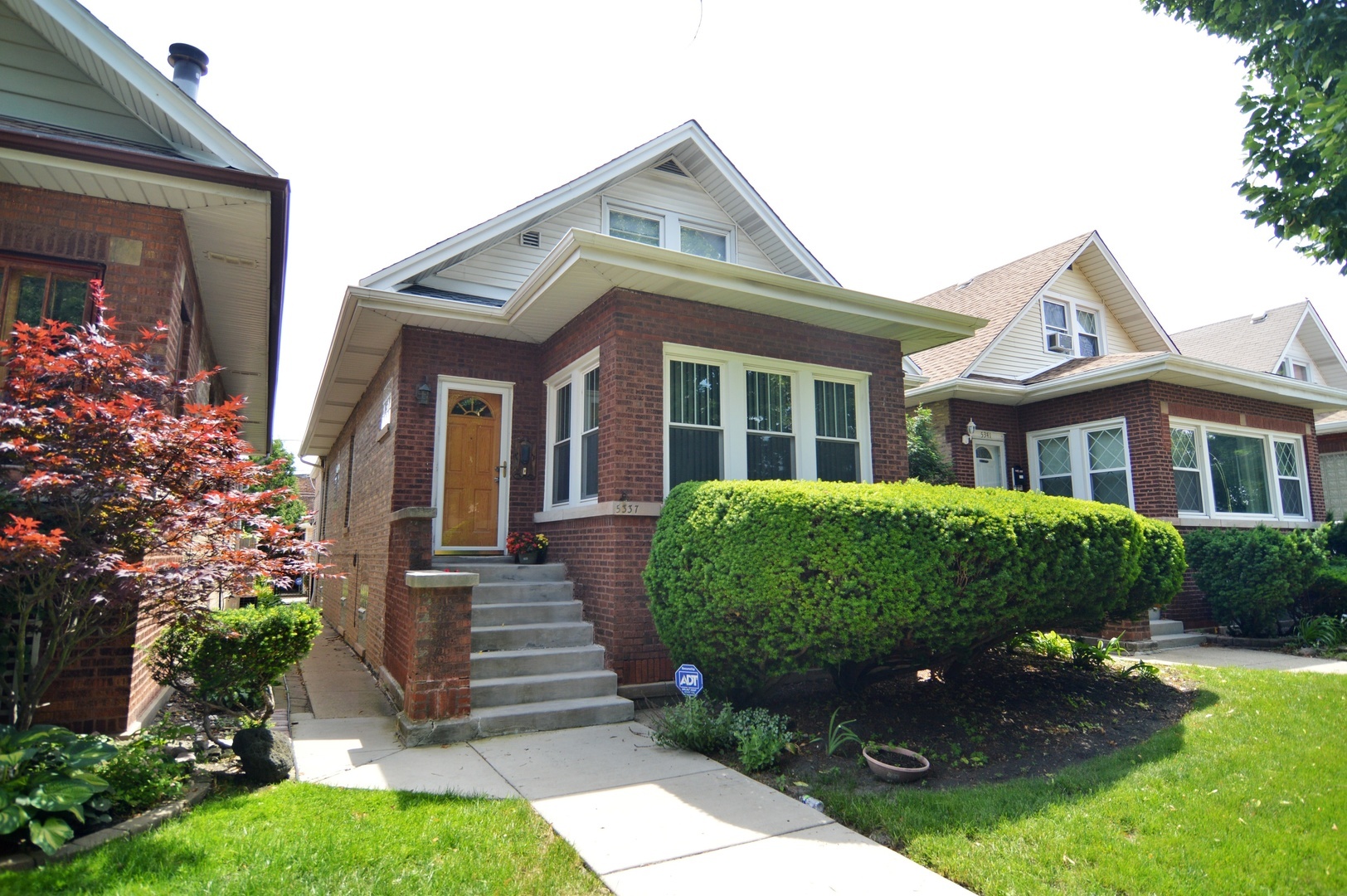 Property Photo:  5337 Cuyler Avenue  IL 60641 