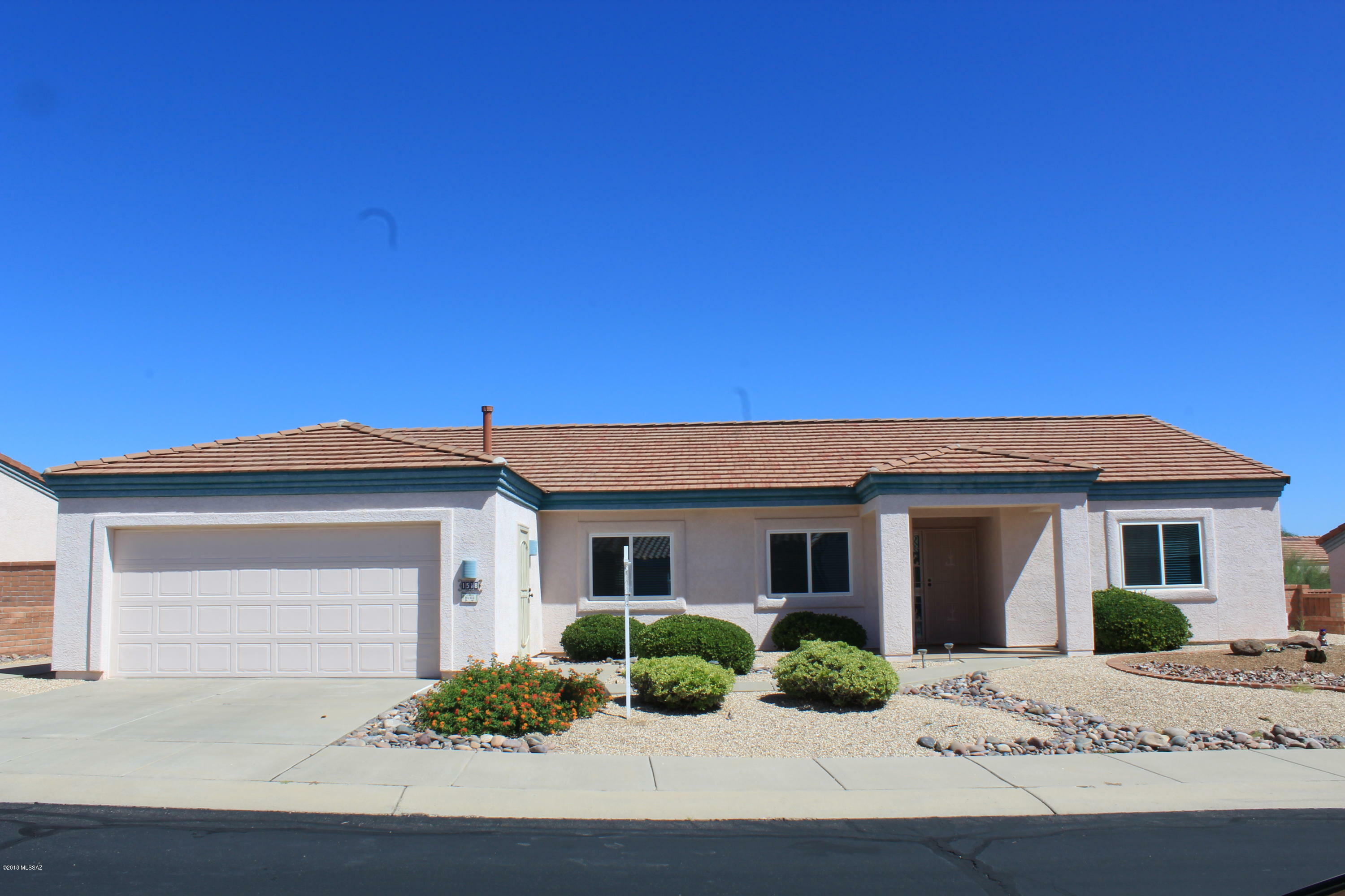 Property Photo:  1518 W Belfry Court  AZ 85622 