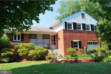 Property Photo: 5800 Greentree Road MD 20817