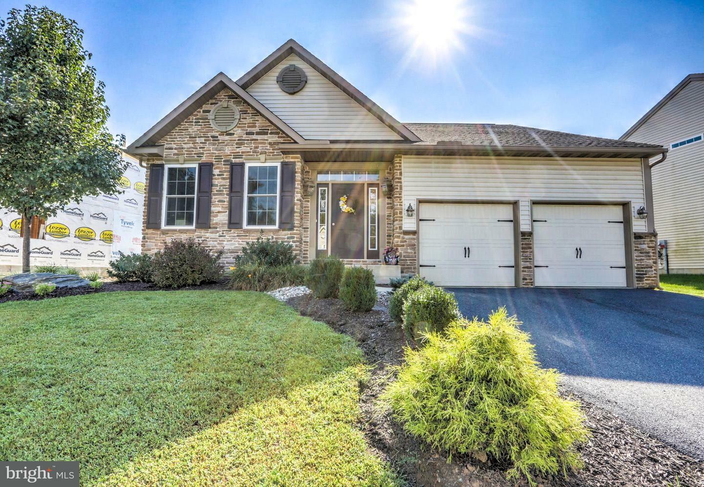 Property Photo: 32 Chamberlain Lane PA 17551