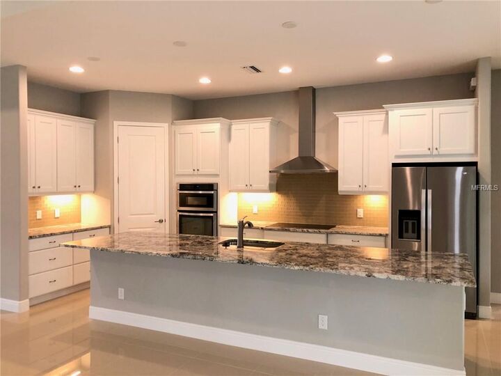 Property Photo:  7087 Tamworth Parkway  FL 34241 