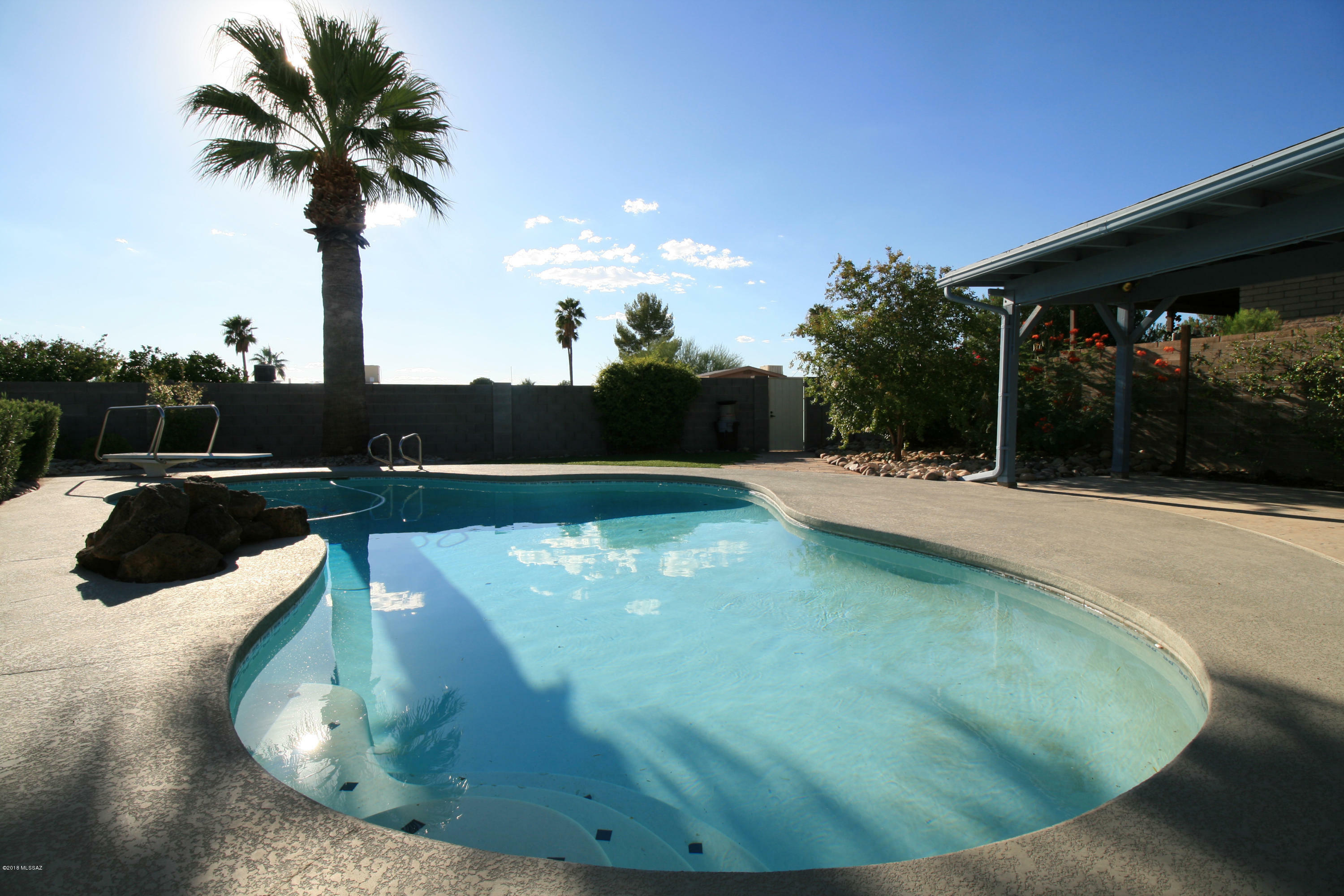 Property Photo:  2622 S Bonanza Avenue  AZ 85730 