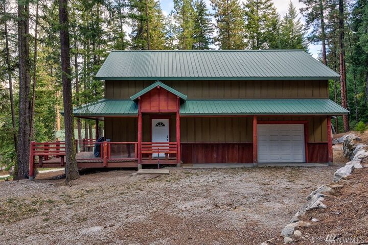 Property Photo:  21623 Camp 12 Rd  WA 98826 