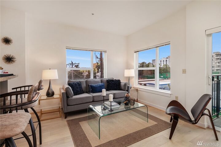 Property Photo:  1026 NE 65th St C-420  WA 98115 