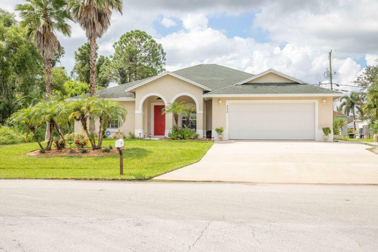 Property Photo:  332 SW Nabble Avenue  FL 34953 