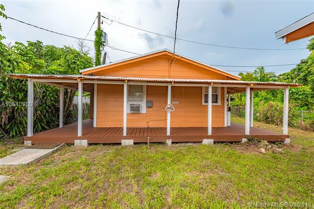 Property Photo:  10847 NE 3 Ct  FL 33161 