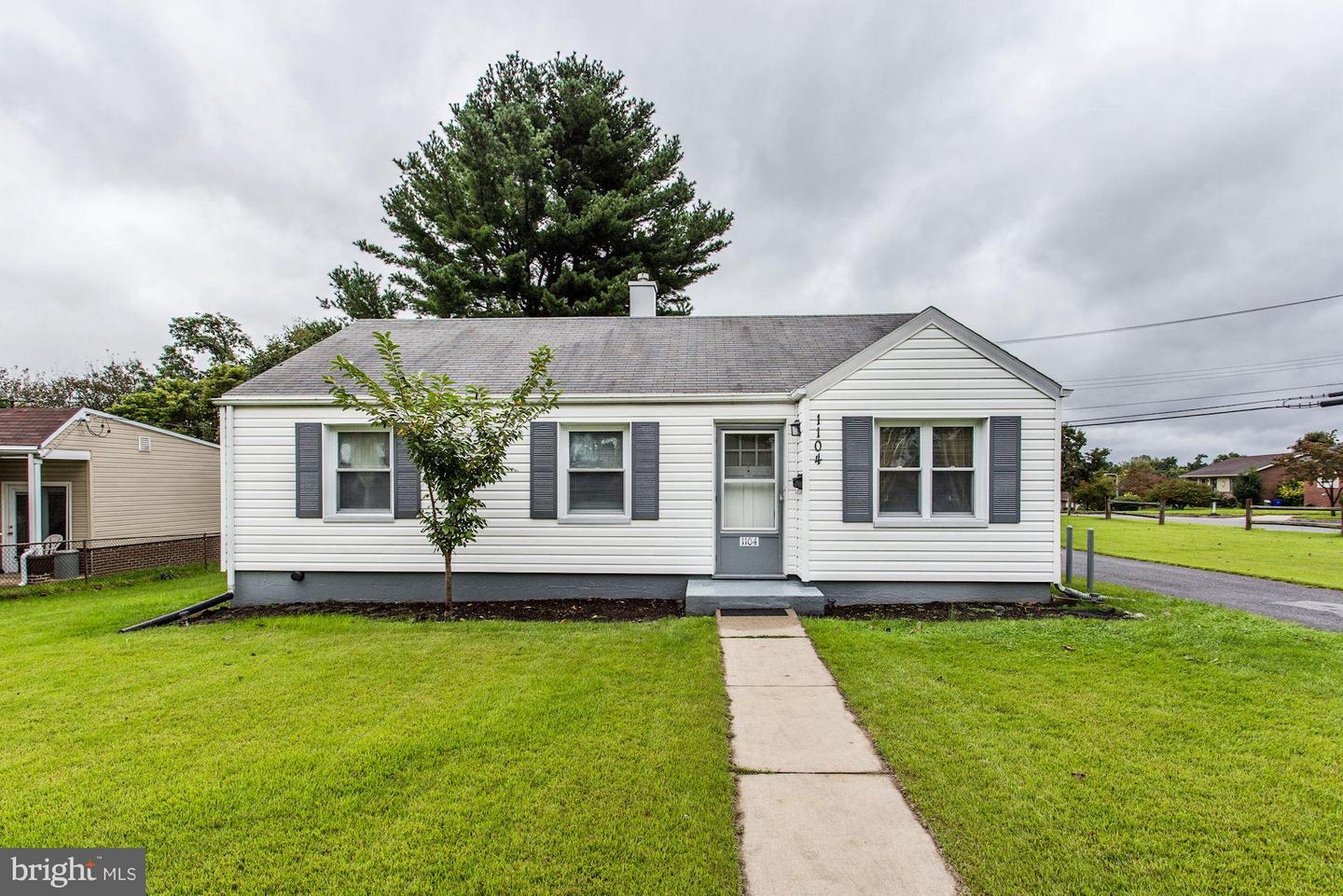 Property Photo: 1104 Glenwood Avenue MD 21742