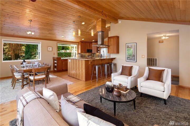 Property Photo:  4504 165th Ave NE  WA 98052 