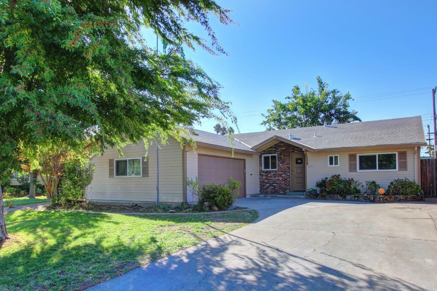 Property Photo:  5308 53rd Avenue  CA 95823 