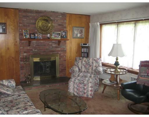 Property Photo: 16 South Row MA 01824