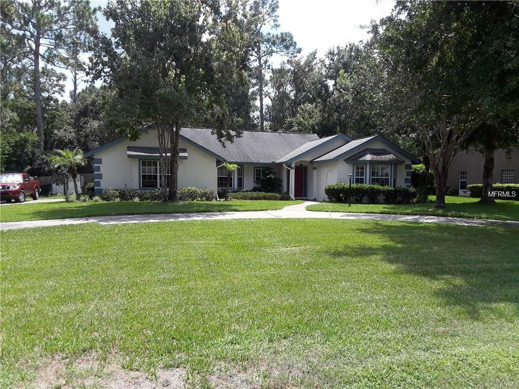 Property Photo:  1014 Pine Tree Drive  FL 32726 