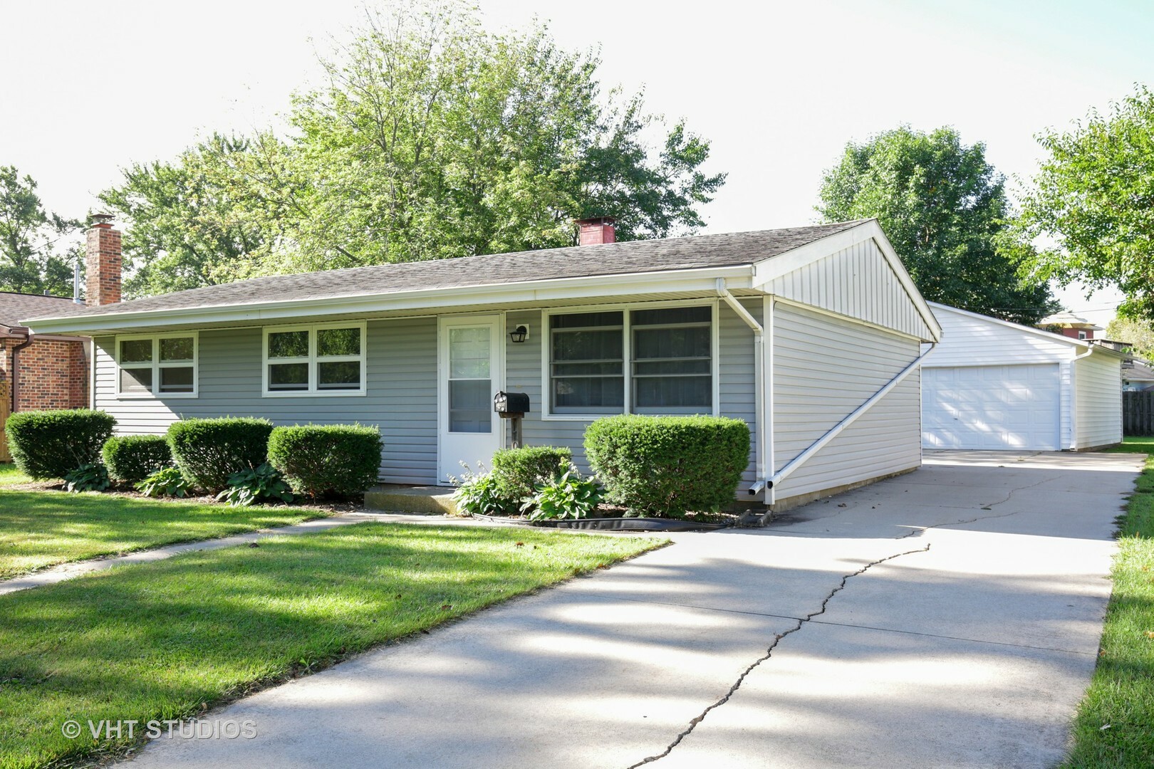 Property Photo:  1705 Seaman Avenue  IL 60115 