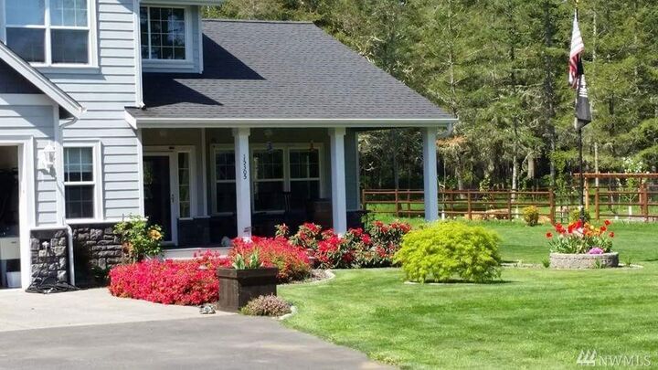 Property Photo:  15305 Glacier Vista Lane SE  WA 98597 