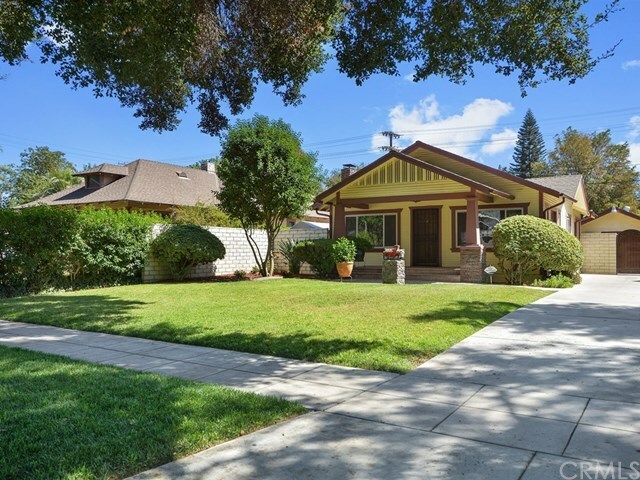 Property Photo:  5426 Magnolia Avenue  CA 92506 